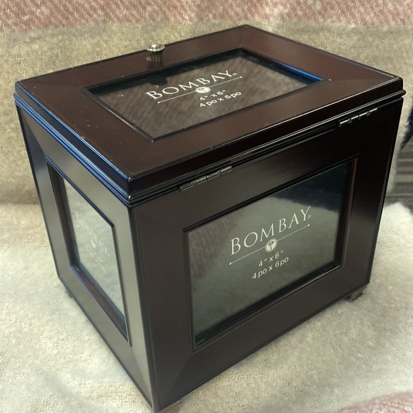 BOMBAY PHOTO BOX - Picture 2 of 10